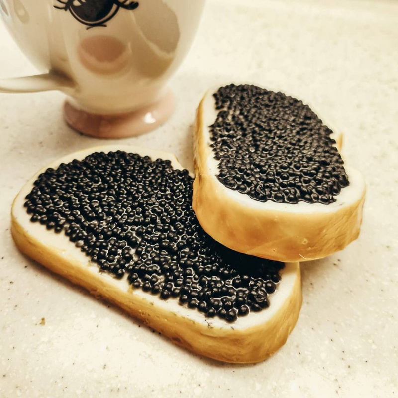 Сувенирное мыло ручной работы: Бутерброд с черной икрой