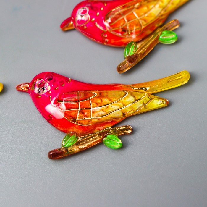 Декор для творчества пластик "Птица розово-жёлтая на ветке" с золотом 1,6х3,1 см
