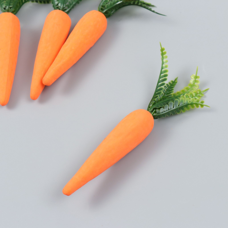 Декор "Морковка" 12 см 2х2х13,5 см